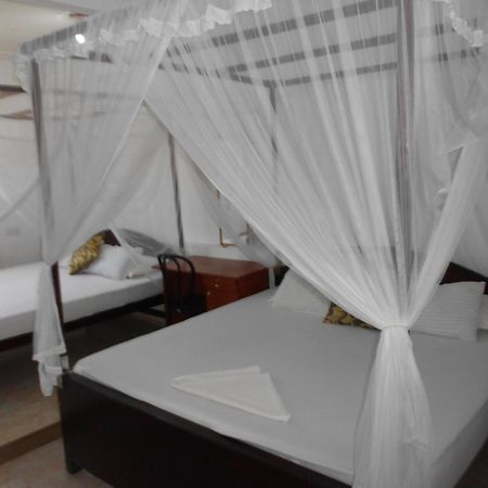 Wijenayake'S - Beach Haven Guest House - Galle Fort Екстериор снимка