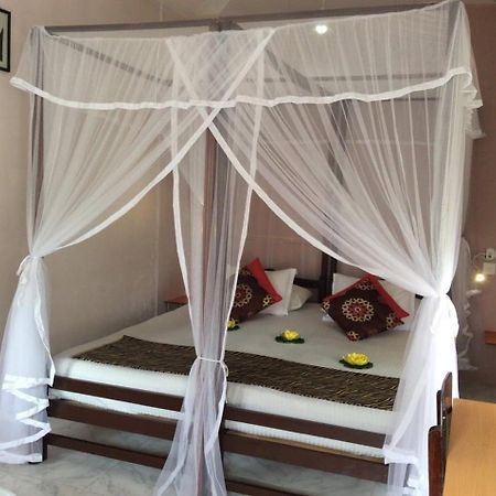 Wijenayake'S - Beach Haven Guest House - Galle Fort Екстериор снимка