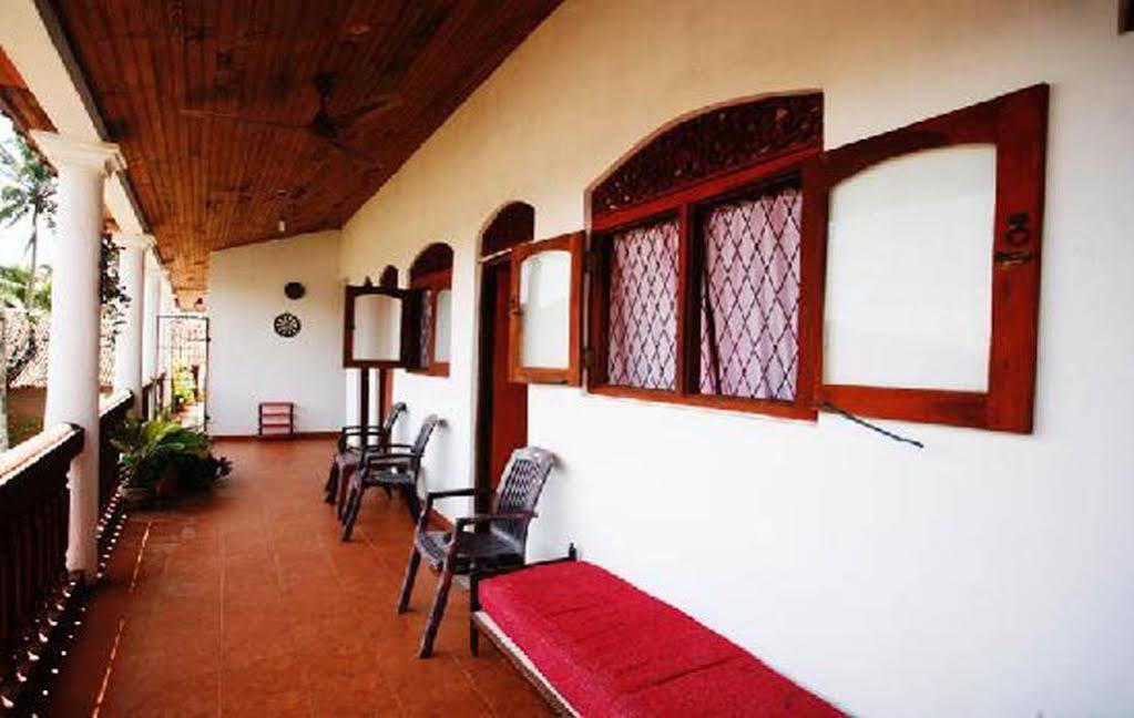 Wijenayake'S - Beach Haven Guest House - Galle Fort Екстериор снимка