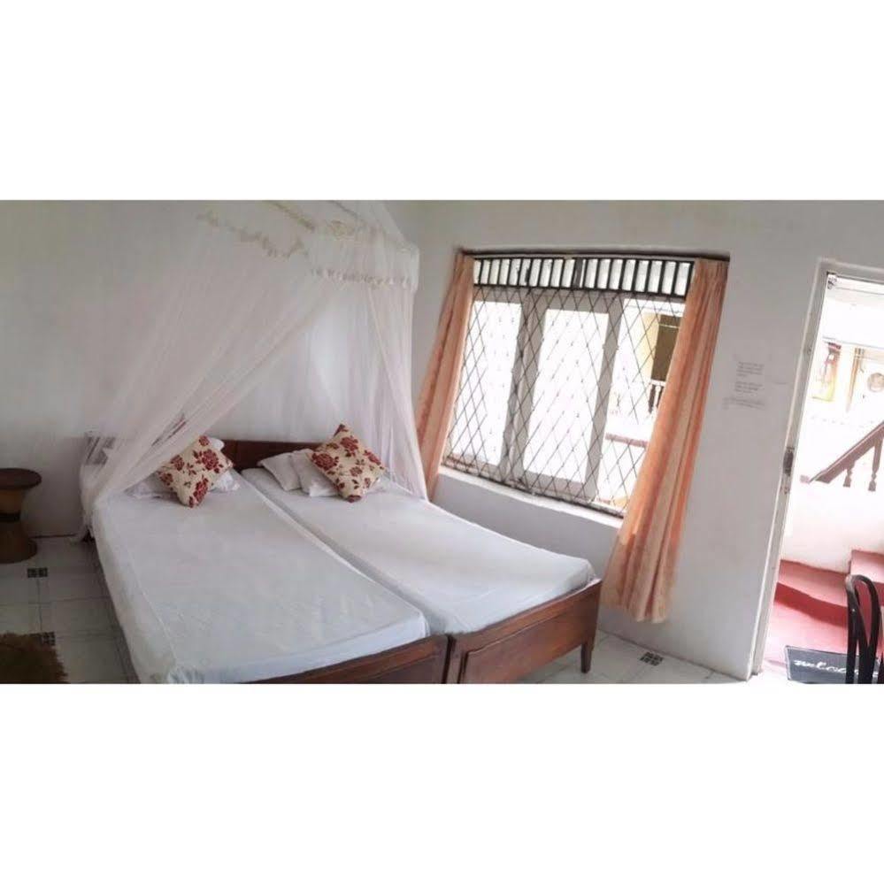Wijenayake'S - Beach Haven Guest House - Galle Fort Екстериор снимка